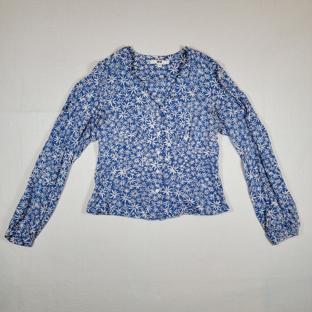 Uniqlo Floral Blouse Womens Sz S Small Blue Printed Button Up V Neck Long Sleeve